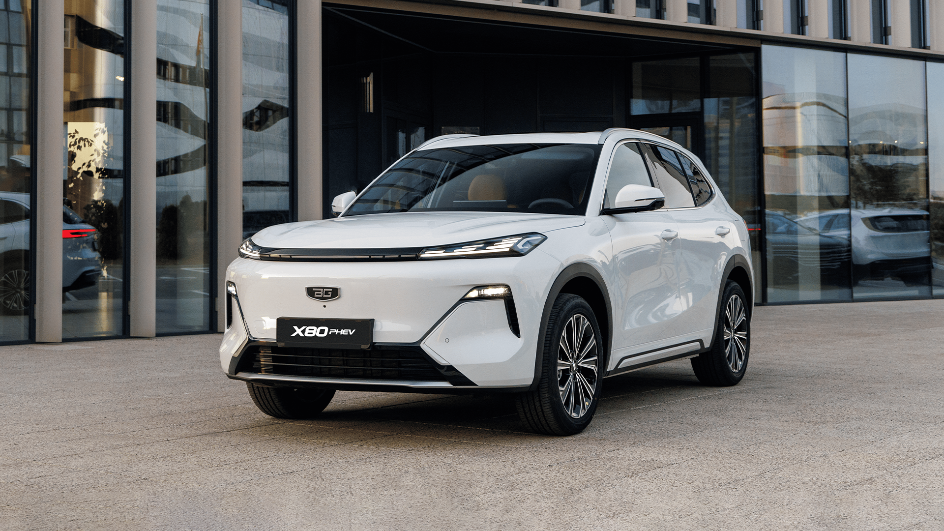 X80 PHEV баннер